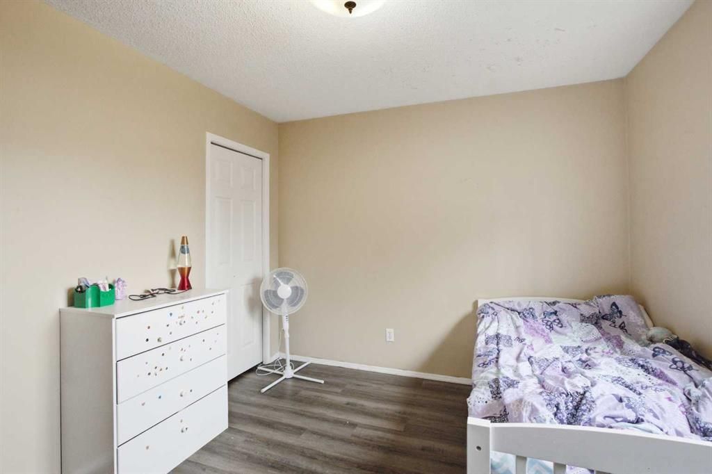 10613 91A Street  - Photo 19