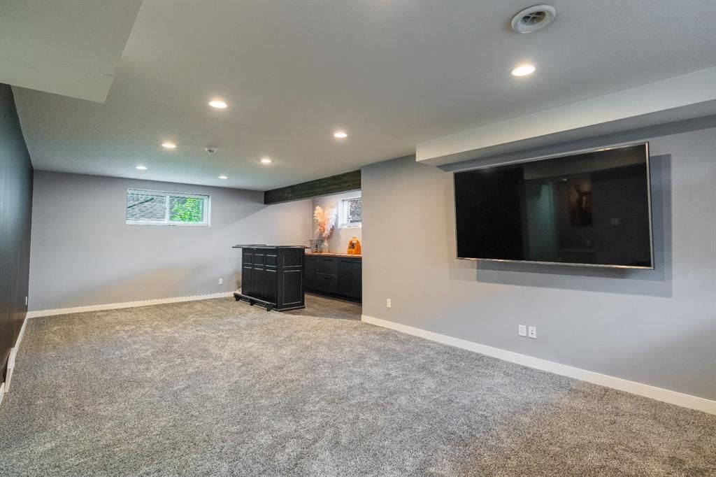 10821 60A Avenue  - Photo 32