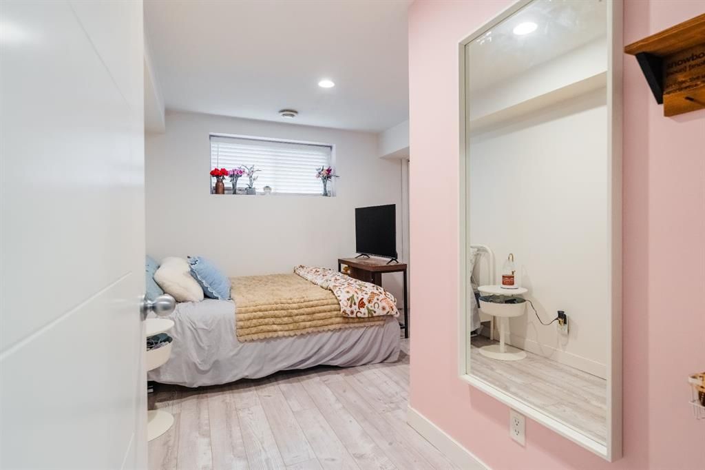 10821 60A Avenue  - Photo 33