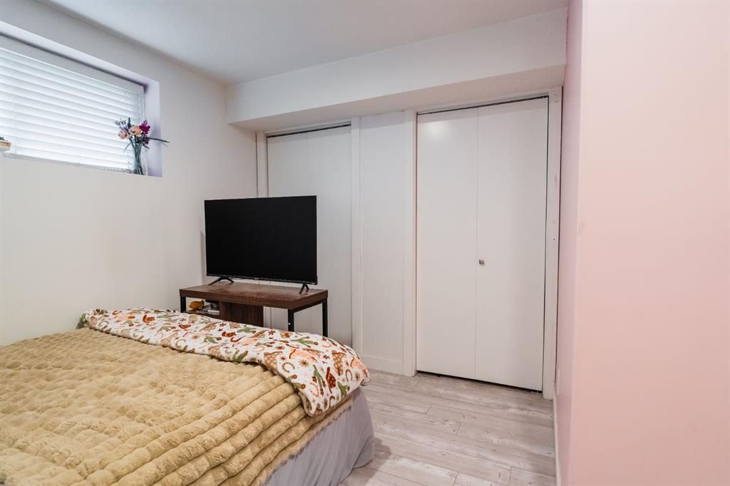 10821 60A Avenue  - Photo 34