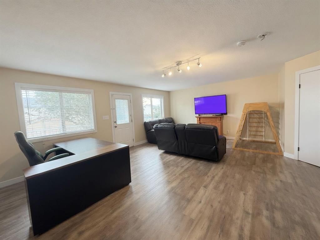 7349 Kateri Drive  - Photo 17