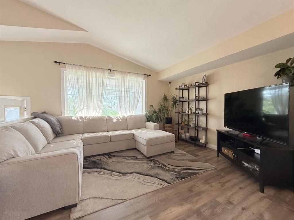 7349 Kateri Drive  - Photo 6