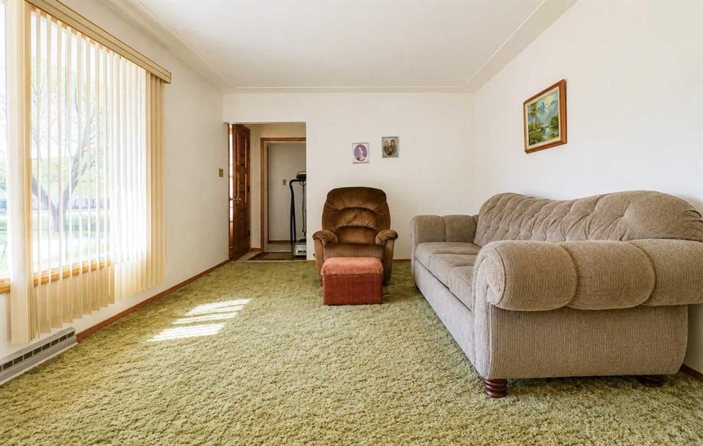 10226 110 Avenue   - Photo 3