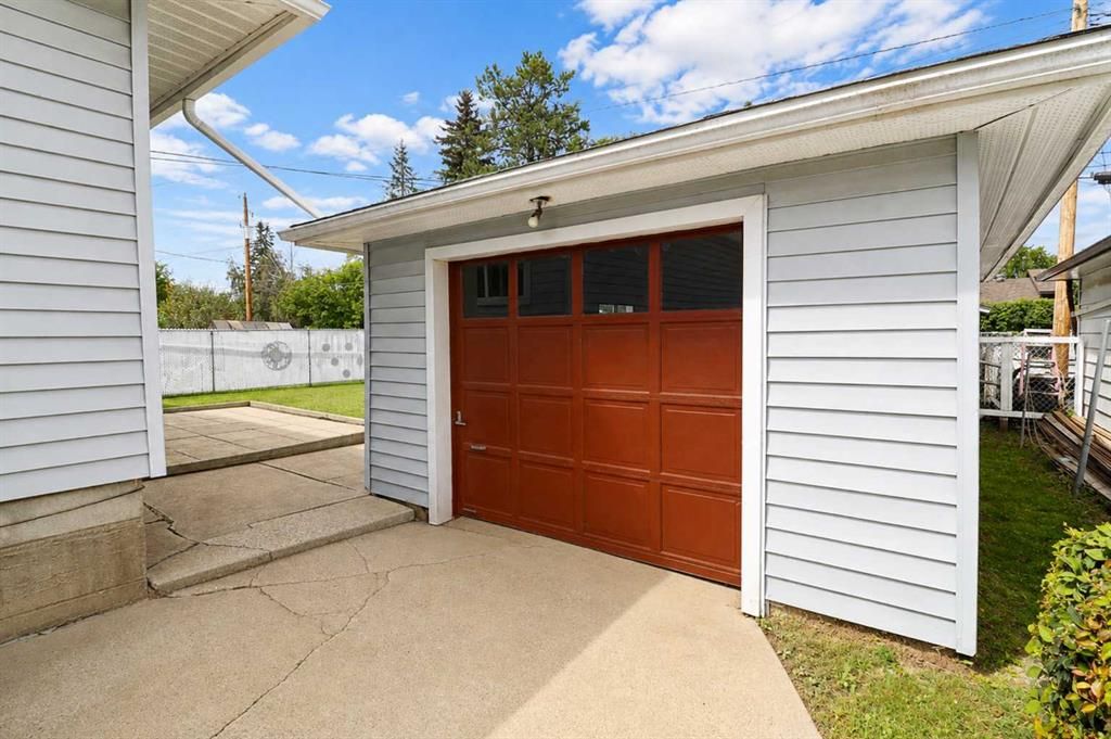 10226 110 Avenue   - Photo 34