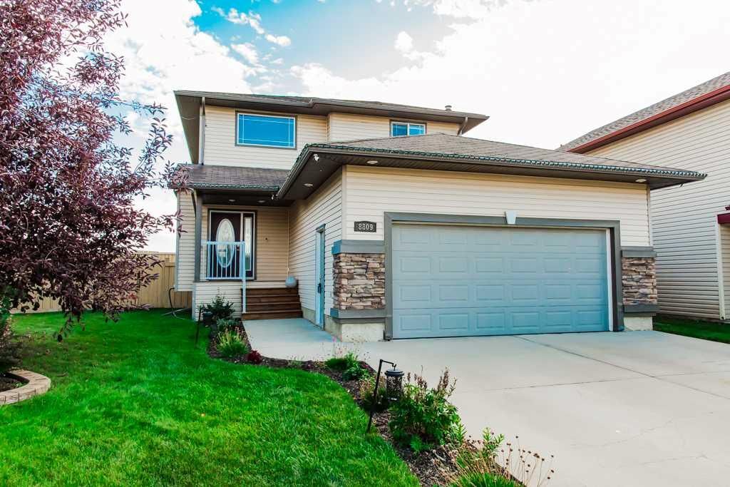 8809 69 Avenue - Photo 2