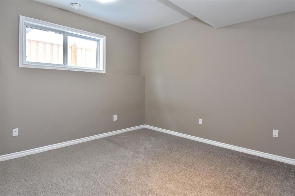 10402 128 Avenue  - Photo 11
