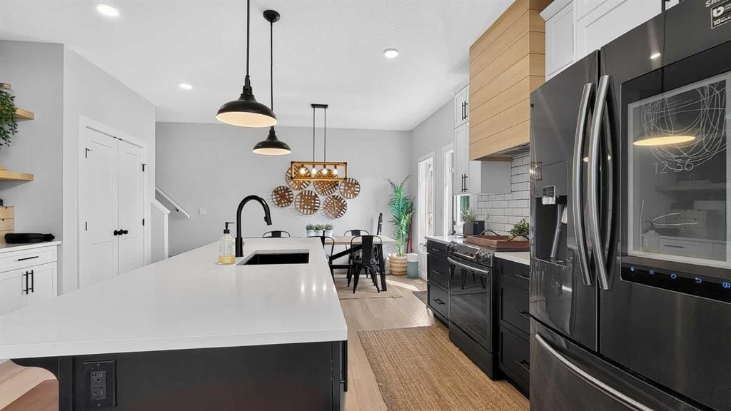 10605 114A Street  - Photo 15