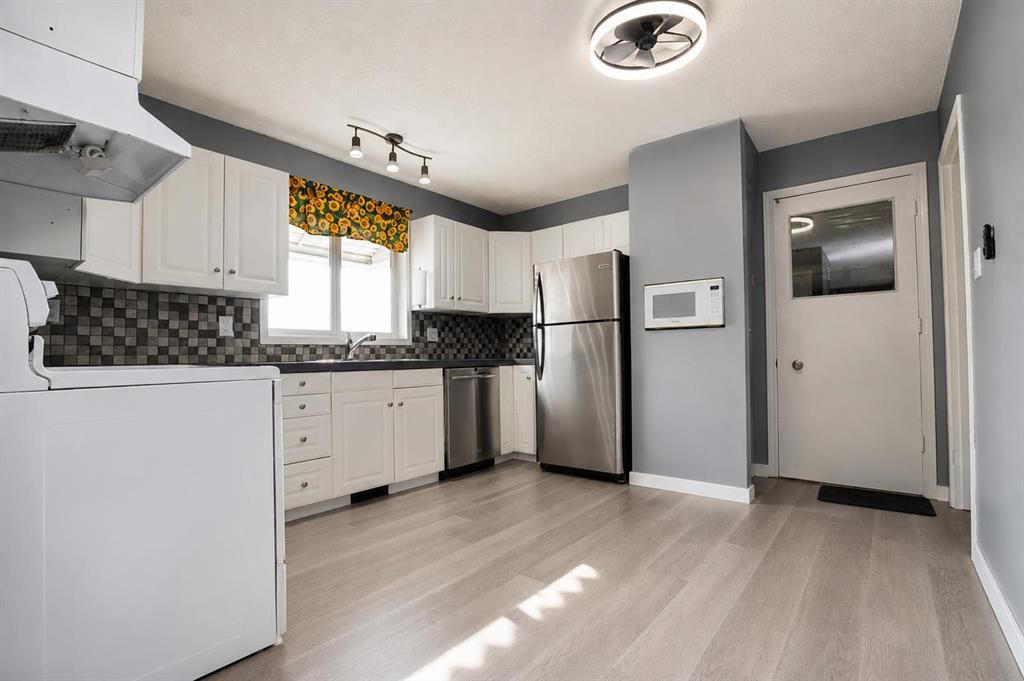 9301 108 Avenue  - Photo 5