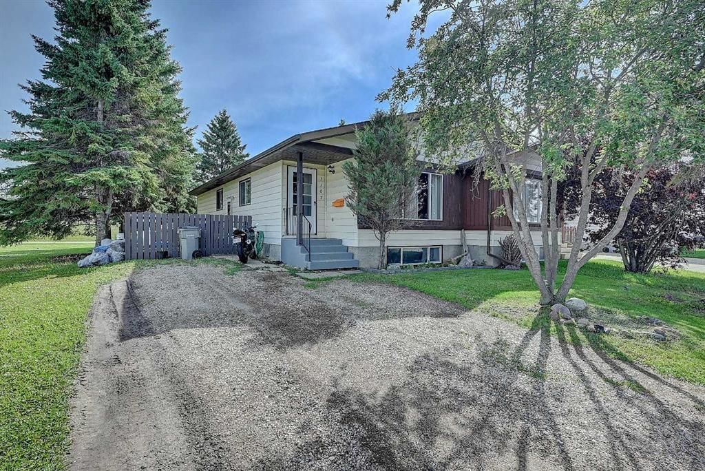 7107 93 Street  - Photo 1