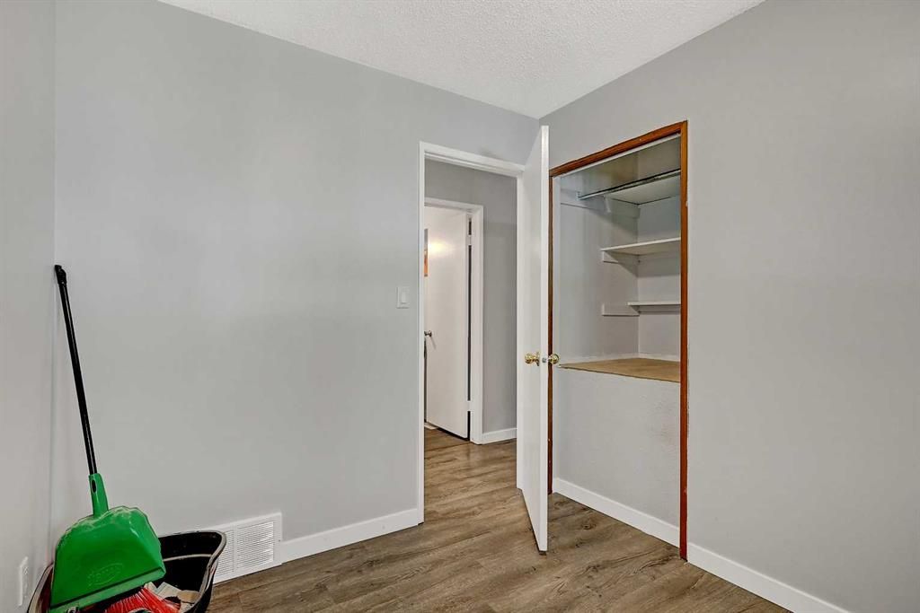 7107 93 Street  - Photo 16