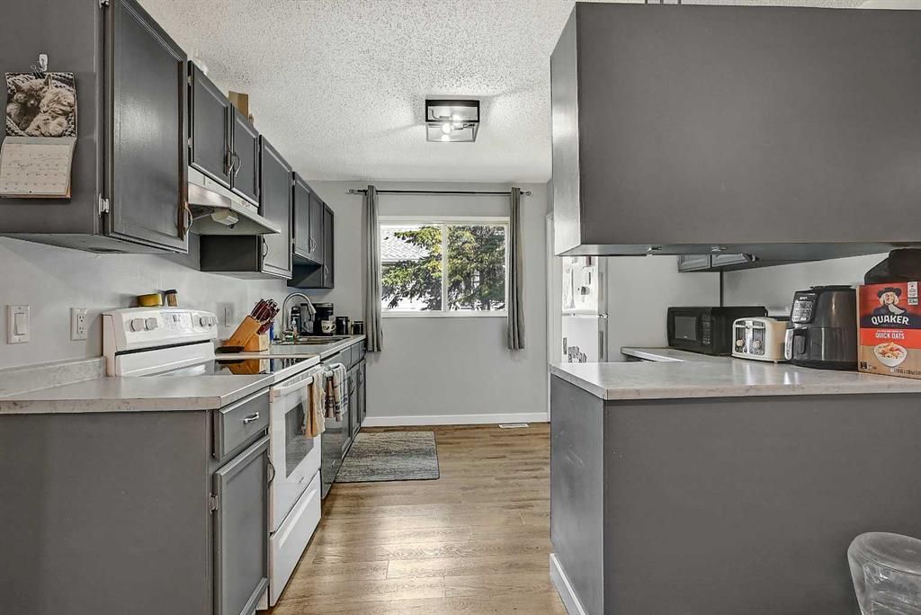 7107 93 Street  - Photo 6