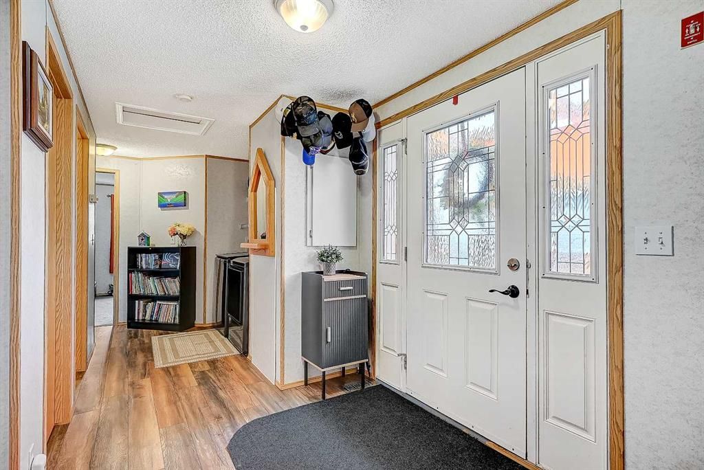 9511 111 Avenue  - Photo 3