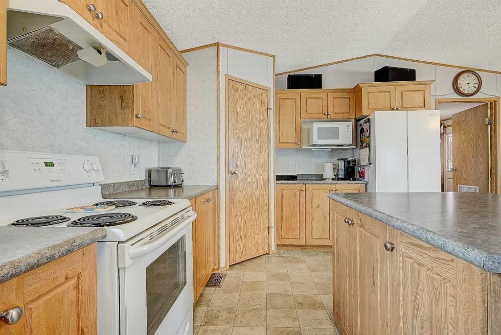 9511 111 Avenue  - Photo 8