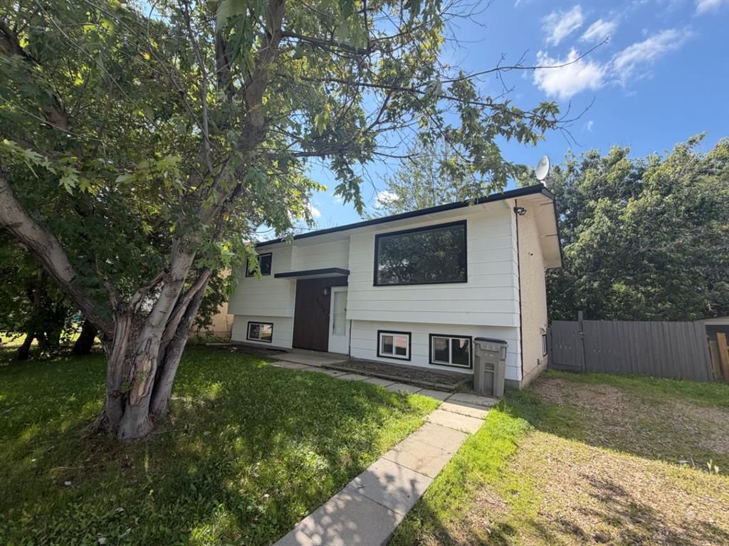 8026 Patterson Drive  - Photo 3