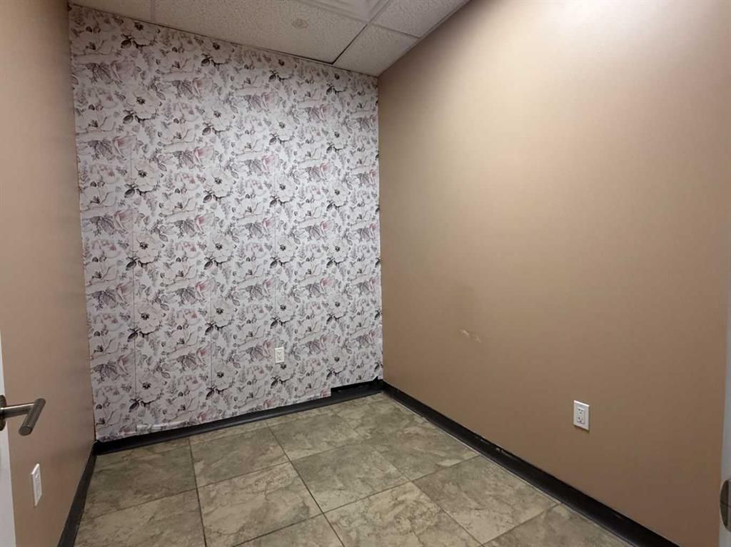 10014 102 Avenue  - Photo 13