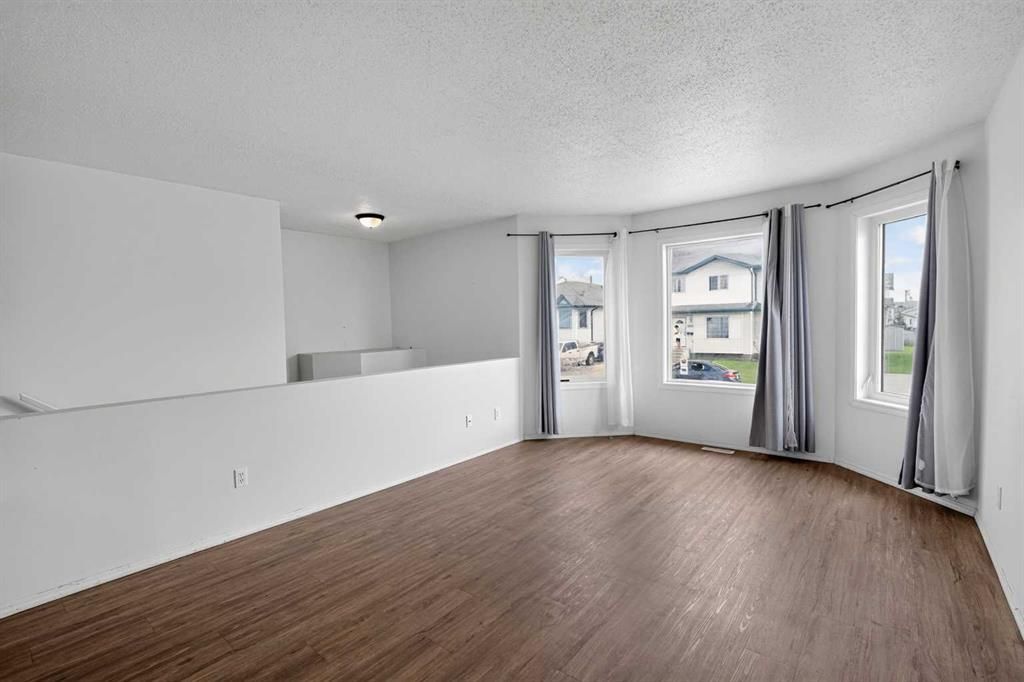 9216 94A Avenue  - Photo 5