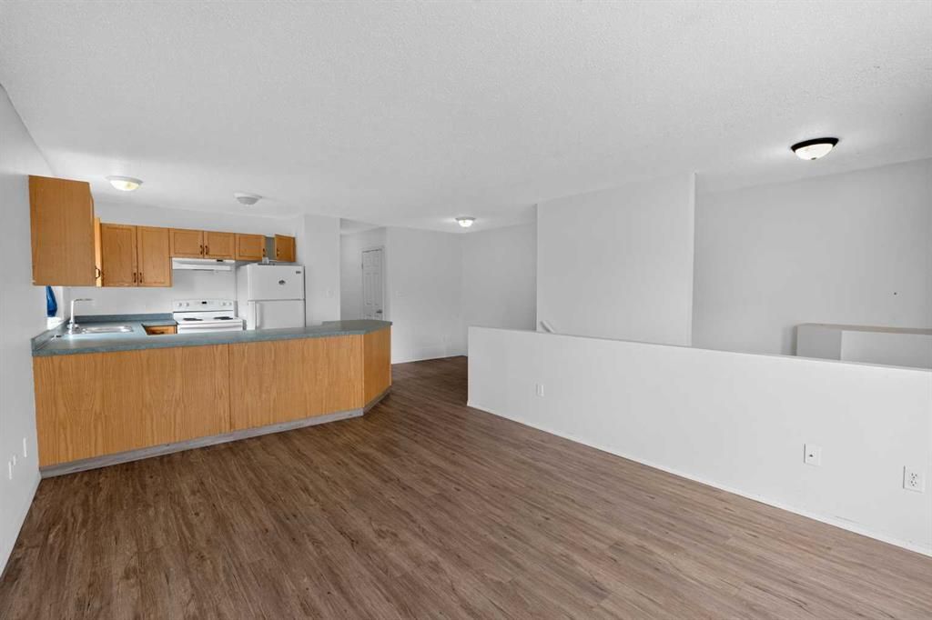 9216 94A Avenue  - Photo 7