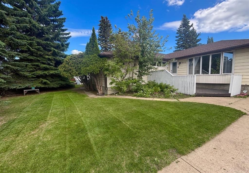 9827 105 Avenue  - Photo 3
