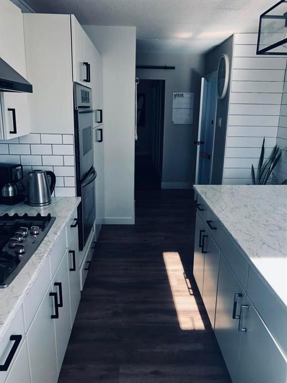 9827 105 Avenue  - Photo 7