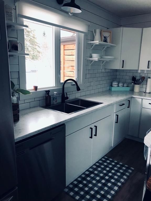 9827 105 Avenue  - Photo 9