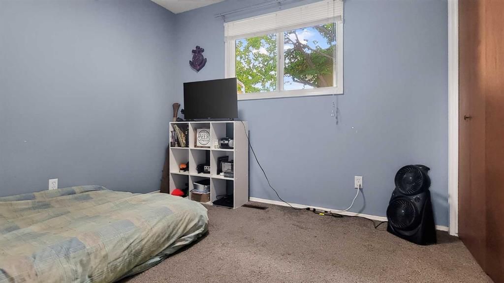 11114 92B Street  - Photo 22