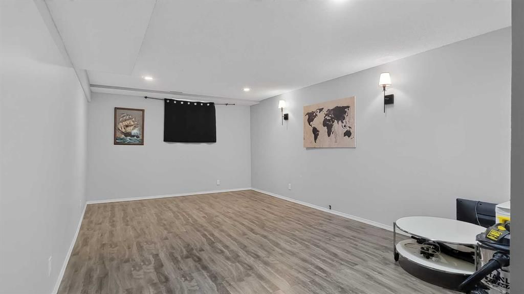 11114 92B Street  - Photo 28