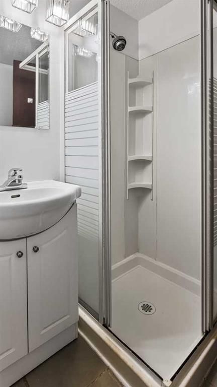11114 92B Street  - Photo 34