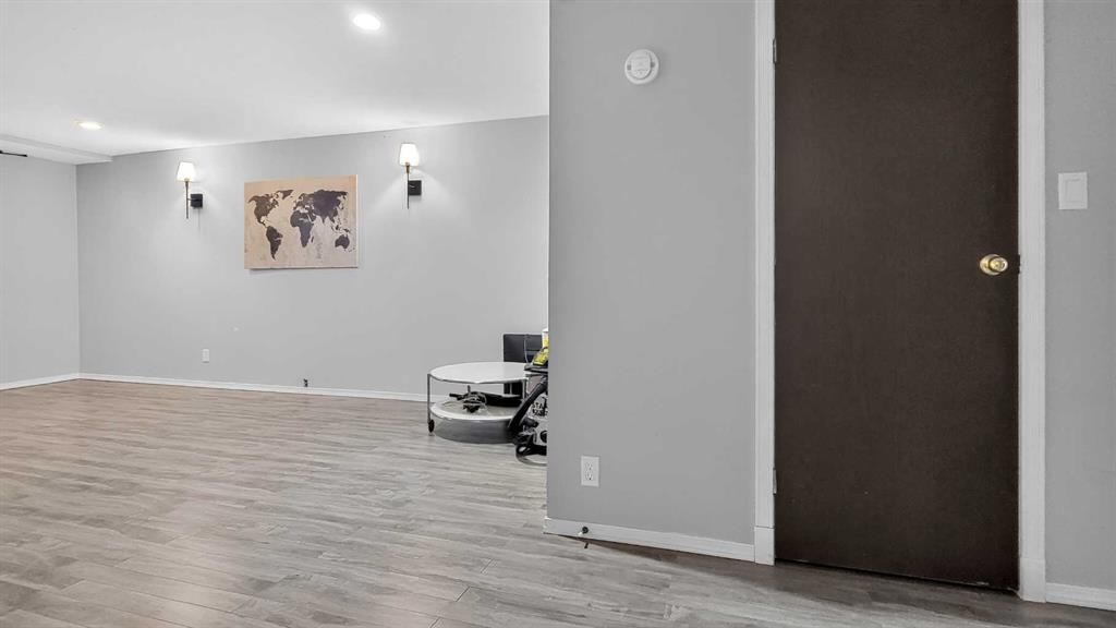 11114 92B Street  - Photo 36