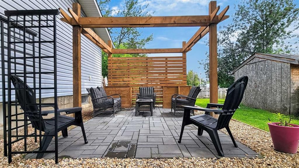 11114 92B Street  - Photo 40
