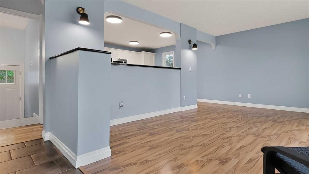 11114 92B Street  - Photo 5