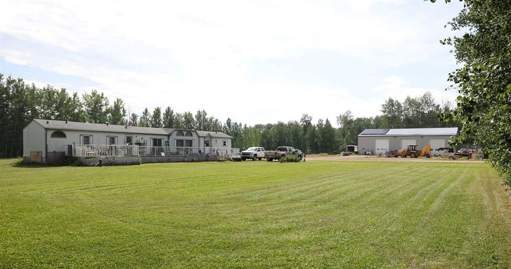 22077 TWP RD 710   - Photo 1