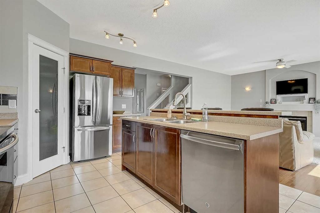 8601 60A Avenue  - Photo 18