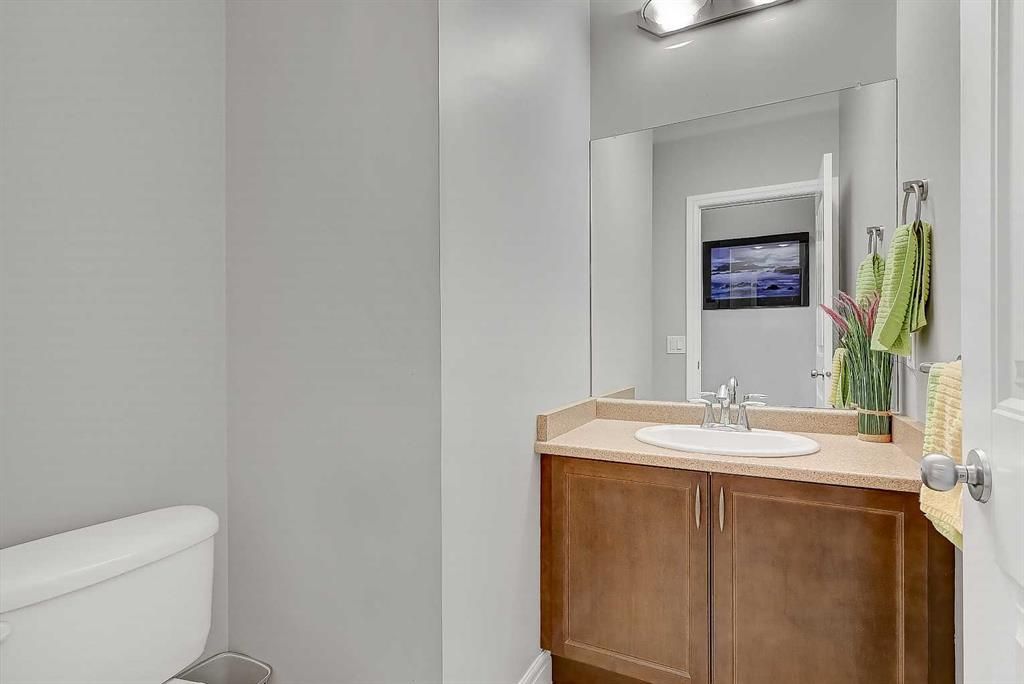 8601 60A Avenue  - Photo 22