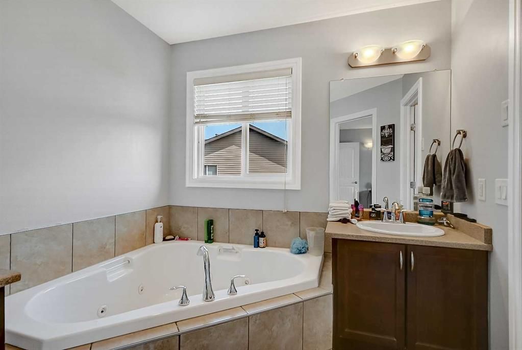 8601 60A Avenue  - Photo 29