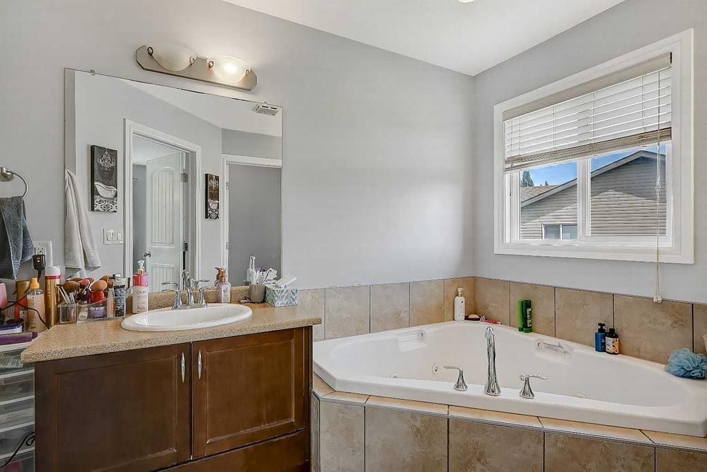 8601 60A Avenue  - Photo 30