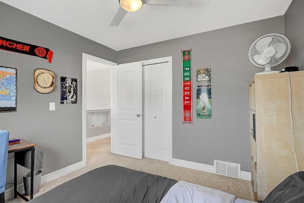 8601 60A Avenue  - Photo 34