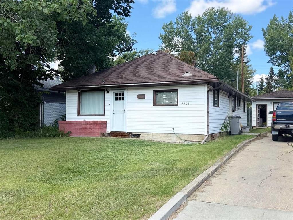 9508 104 Avenue  - Photo 1