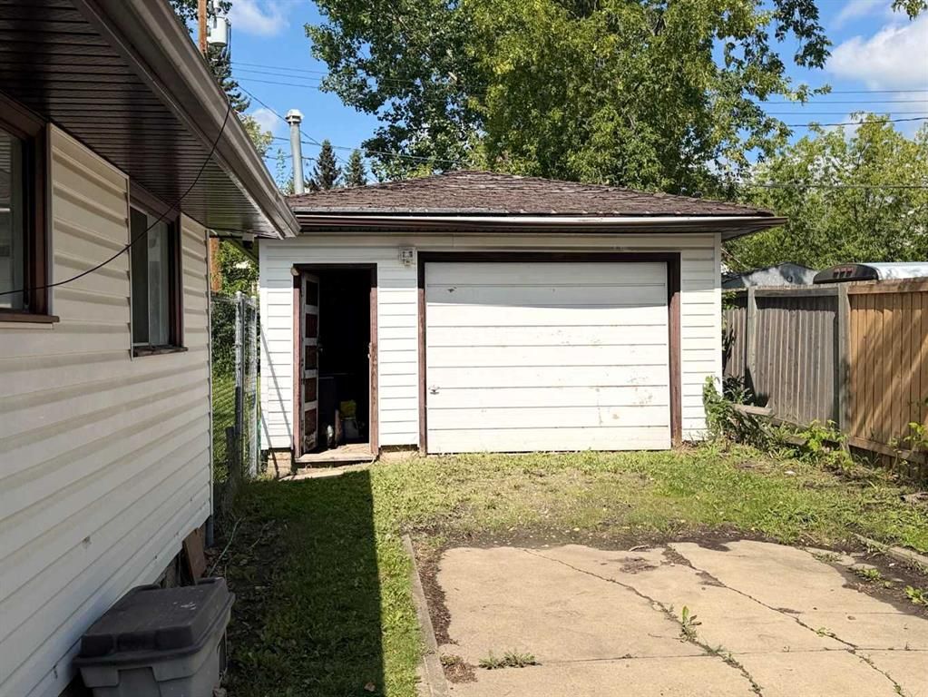 9508 104 Avenue  - Photo 5