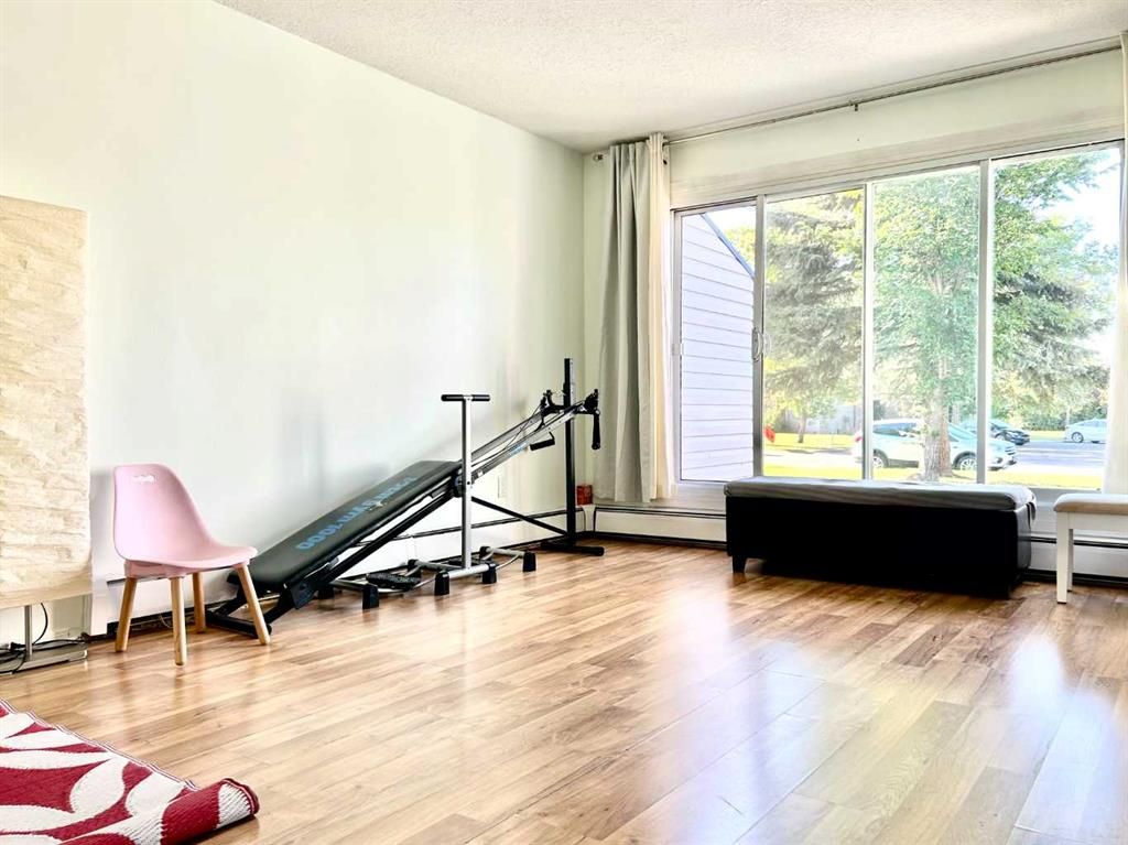 3110, 7201 Poplar Drive  - Photo 4