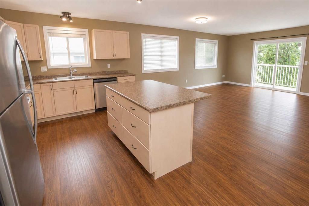 A&amp;B, 10028 104 Avenue  - Photo 15