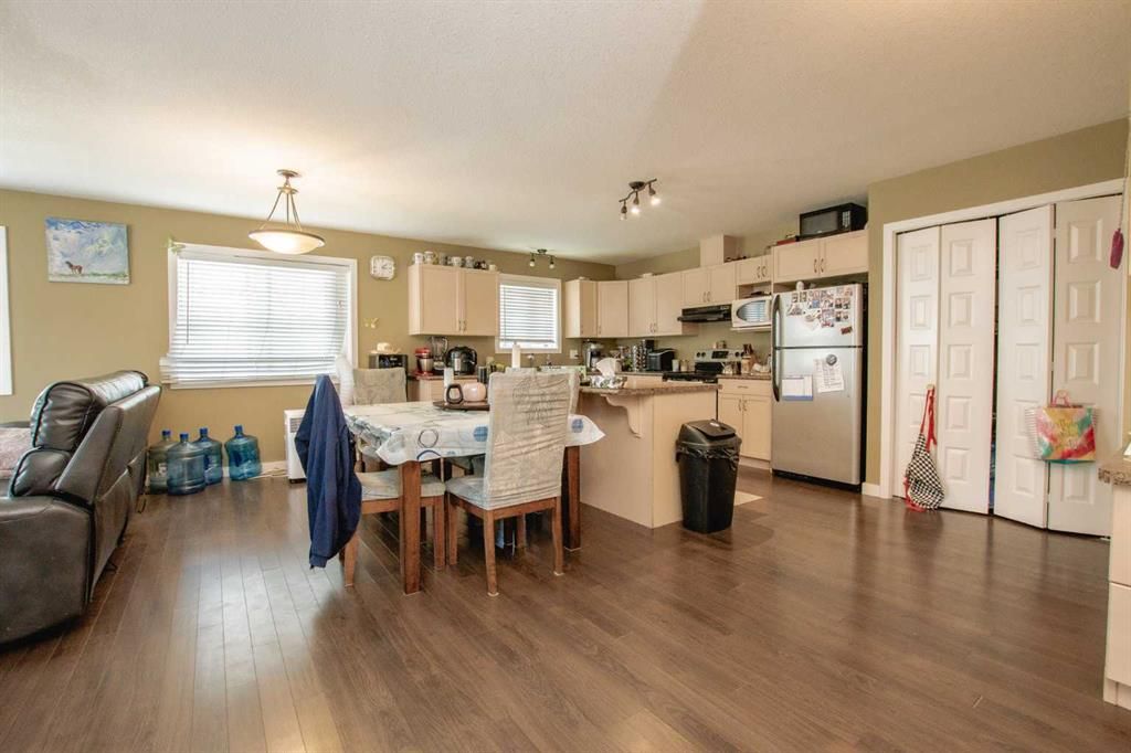 A&amp;B, 10028 104 Avenue  - Photo 5