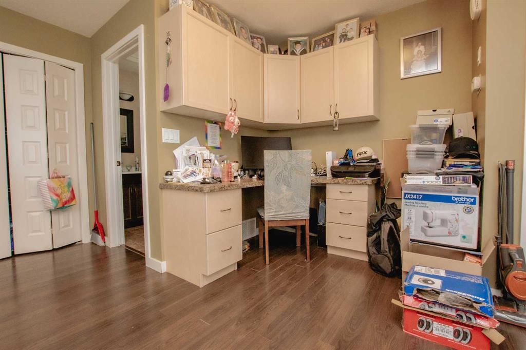 A&amp;B, 10028 104 Avenue  - Photo 6