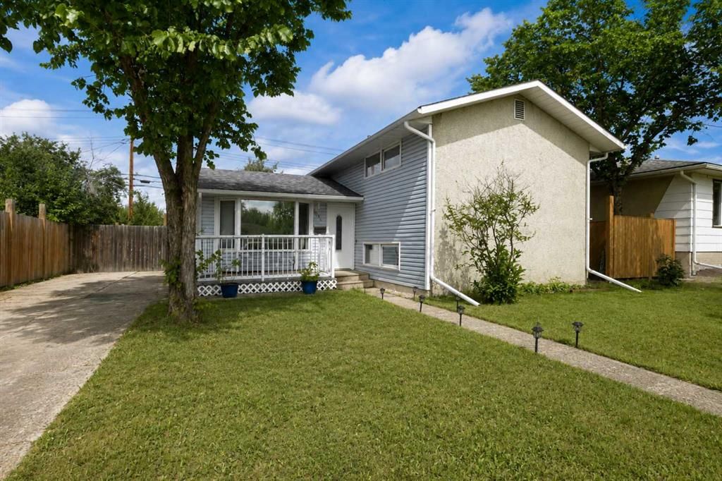 10214 111 Avenue  - Photo 1