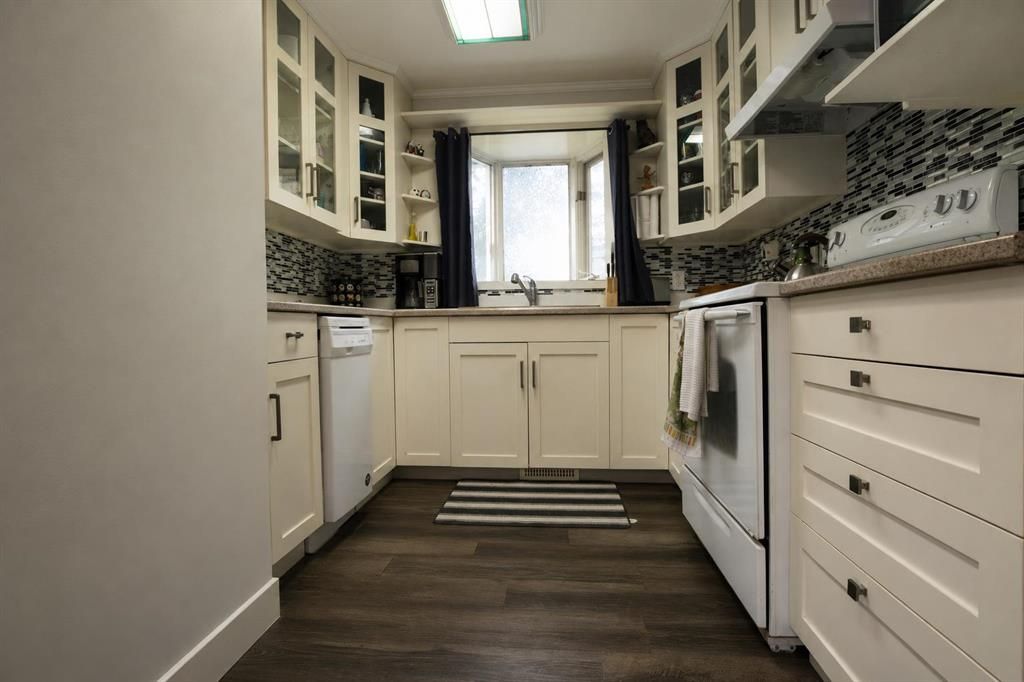 10214 111 Avenue  - Photo 5