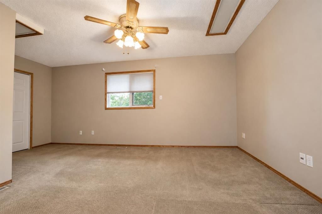 11810 91B Street  - Photo 22
