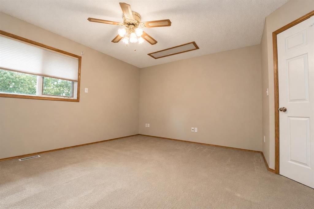 11810 91B Street  - Photo 23