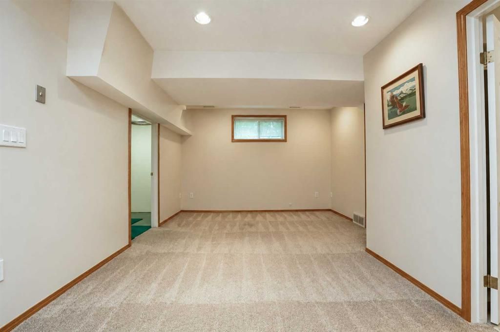 11810 91B Street  - Photo 27