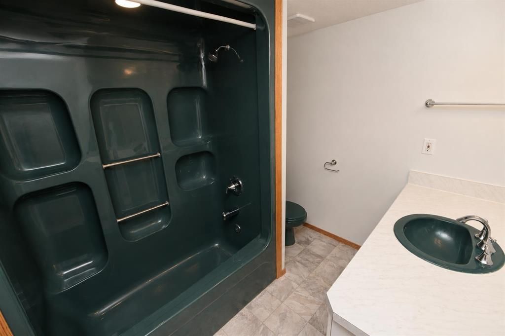 11810 91B Street  - Photo 33