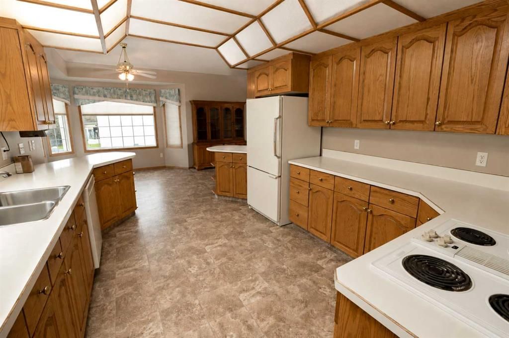 11810 91B Street  - Photo 6