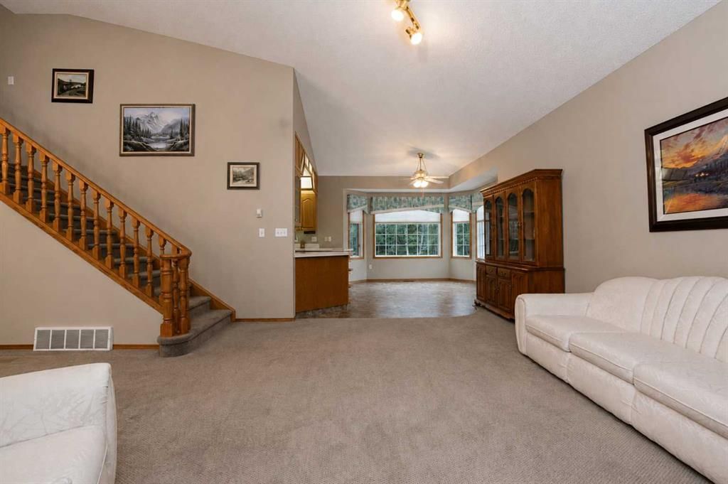 11810 91B Street  - Photo 9